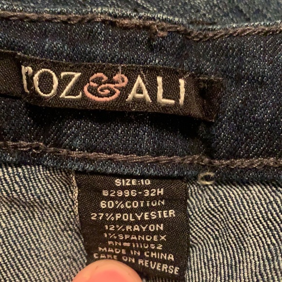 Roz & Ali Denim Jeans - Picture 5 of 5